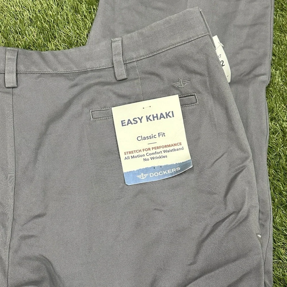 NEW Men's Dockers Signature Khaki‎ Slim Fit w Stretch Comfort Waist Gray 42x32
